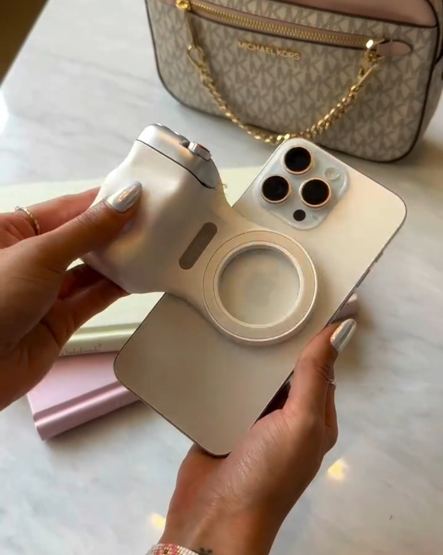 Magnetic Camera Grip for Smartphones – Bluetooth Creator Handle Compatible with iPhone & Android