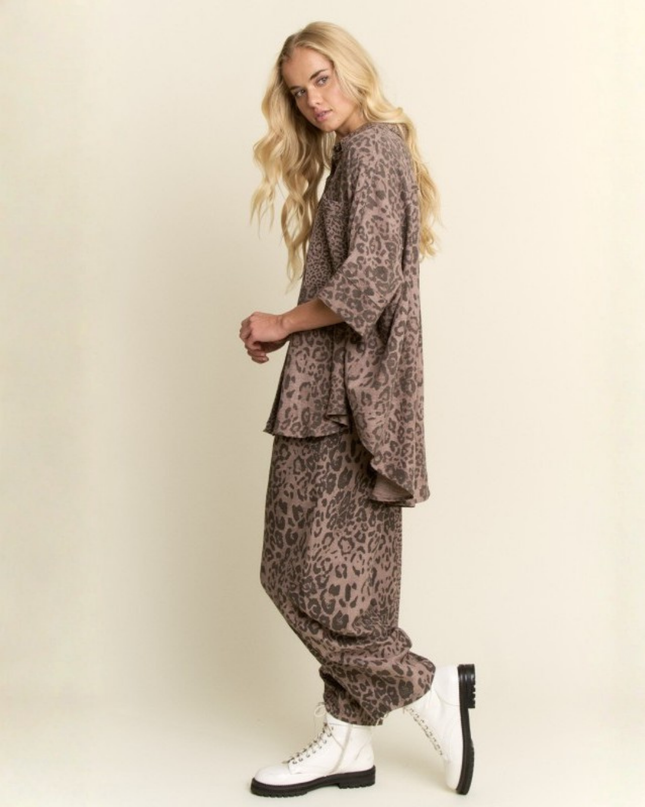 Mocha Leopard Print Wide-Leg Baggy Pants with Pockets